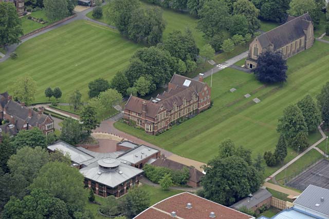 The Library, Kyteless and the Memorial Chapel